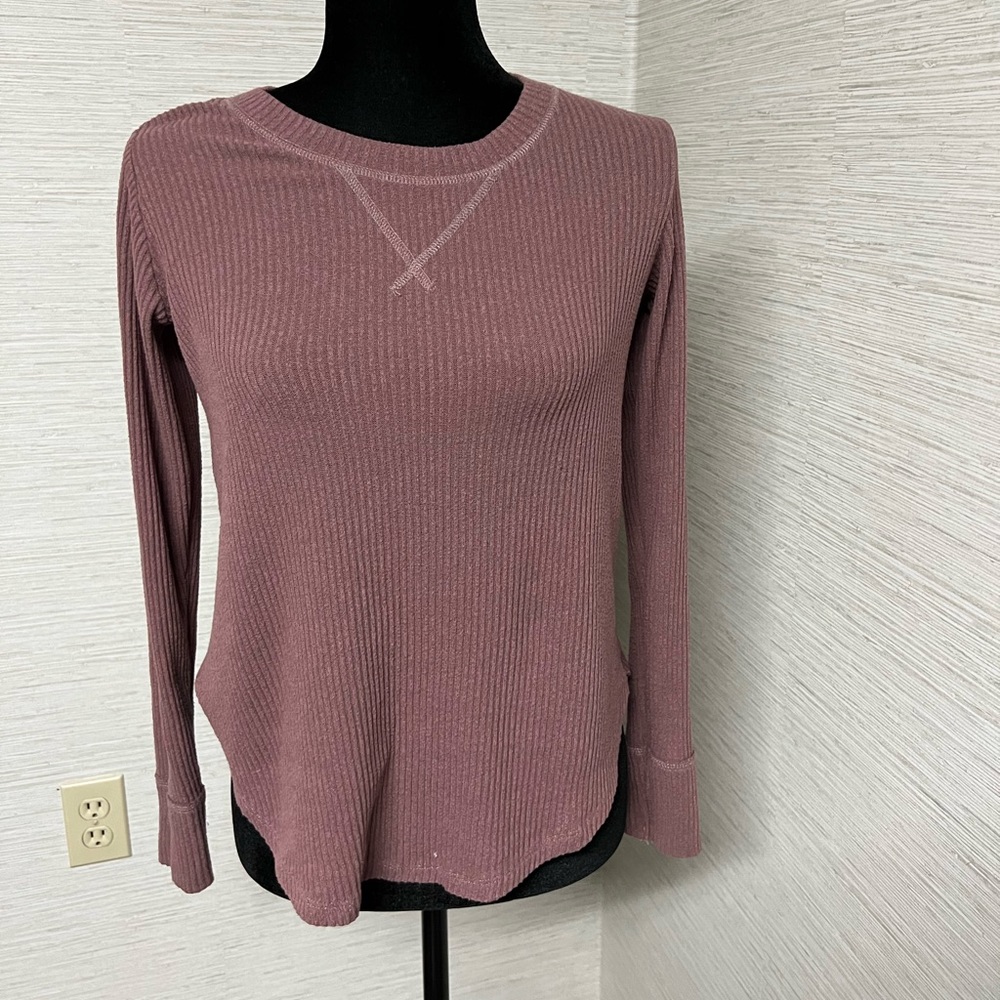 Abercrombie and Fitch Women’s long sleeve shirt - xs